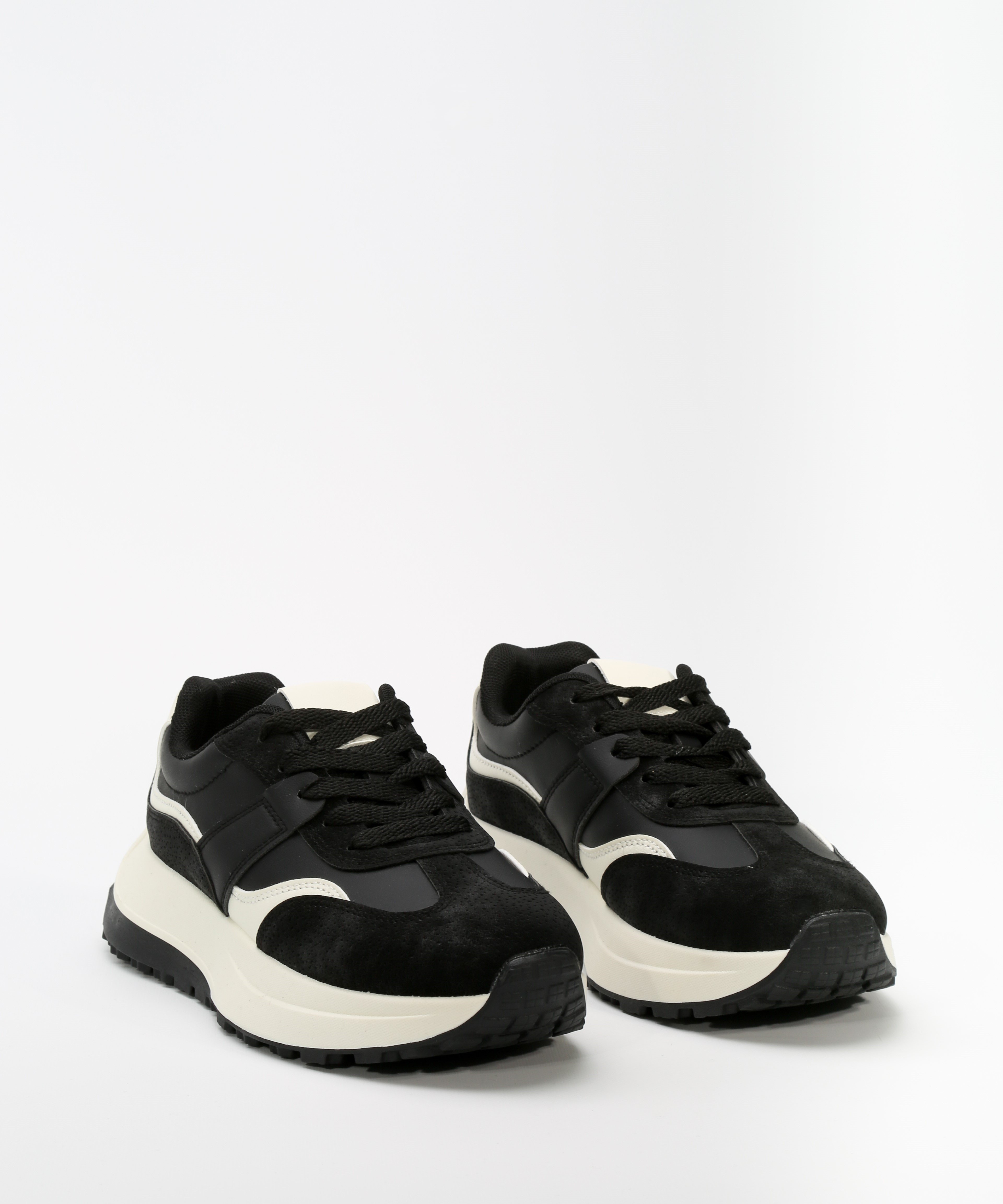 Zapatillas deportivas image number null